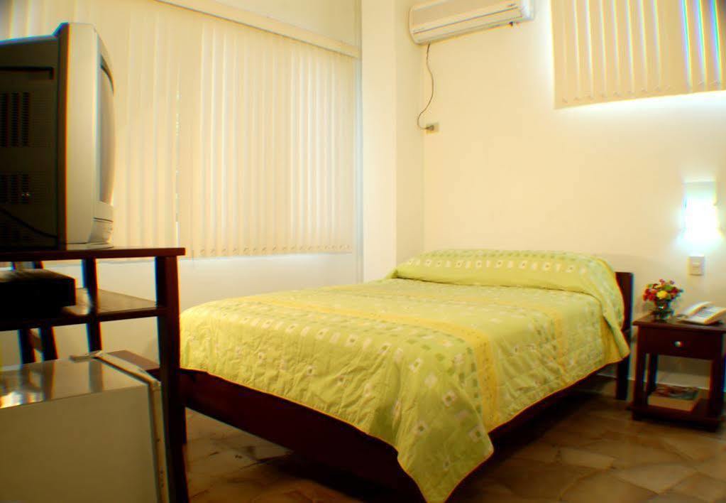Hotel De Alborada Guayaquil Exterior photo